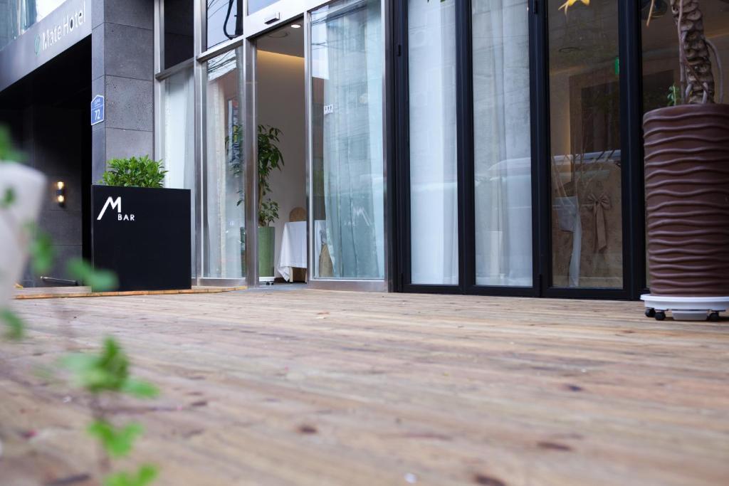 Mate Hotel Seoul Gimpo Esterno foto